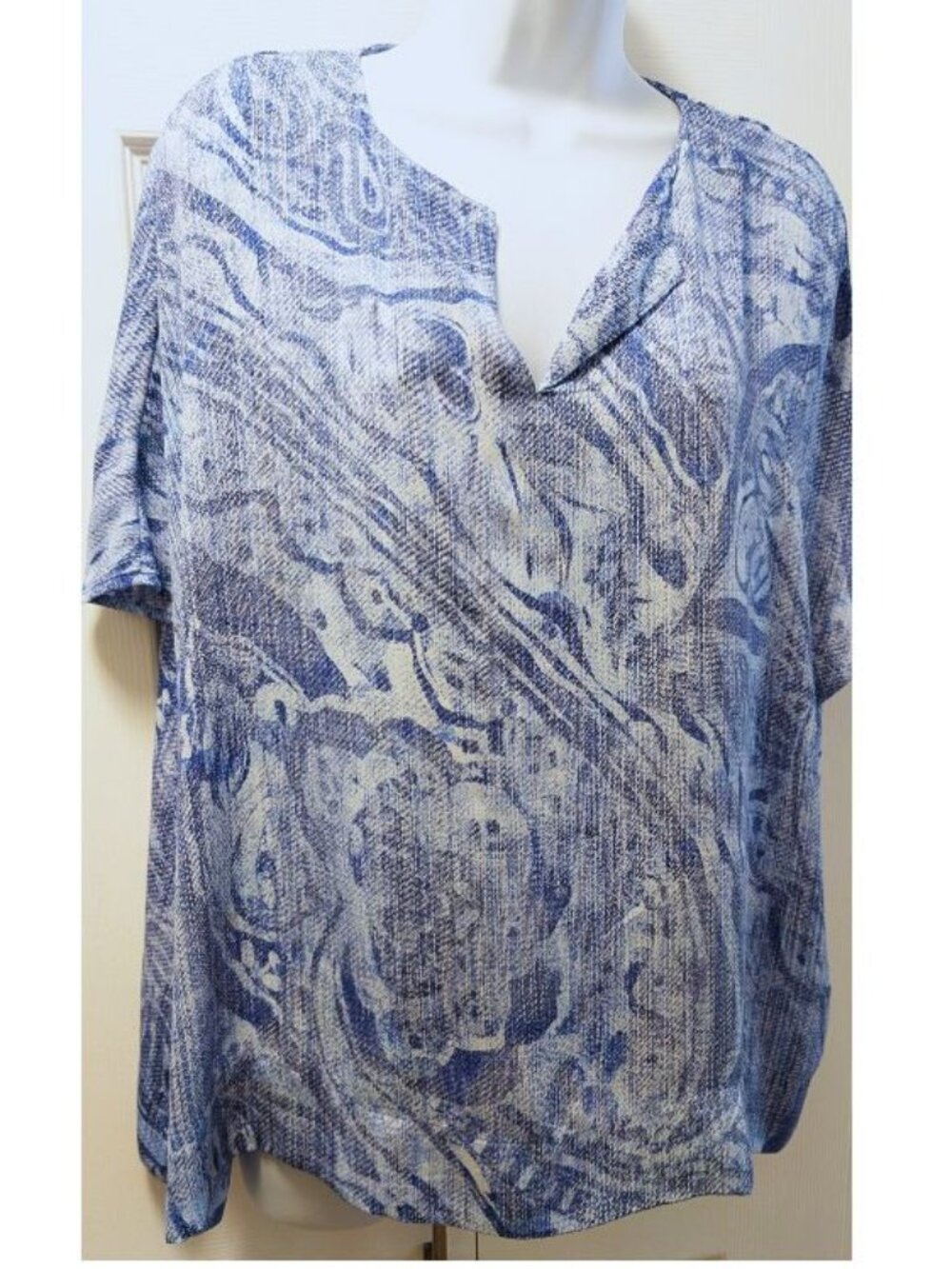 CHICO’s DOLMAN Split Neck Blouse Size 1